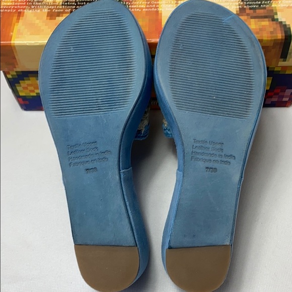 Jeffrey Campbell Mix-up blue crochet suede sandals - Picture 5 of 7